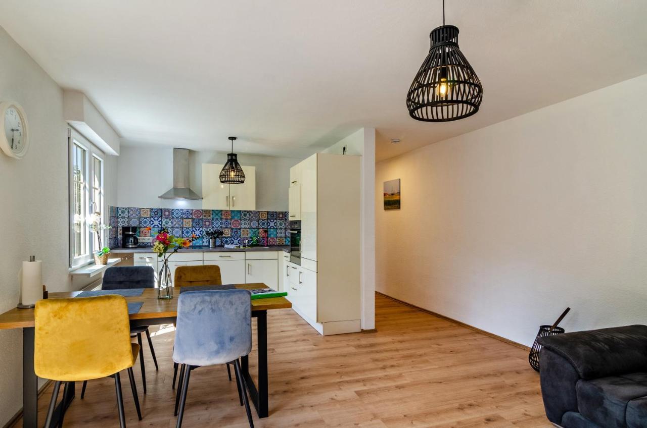 Ferienhaus Sonnenschein - Wohnung 1 Норден Екстериор снимка