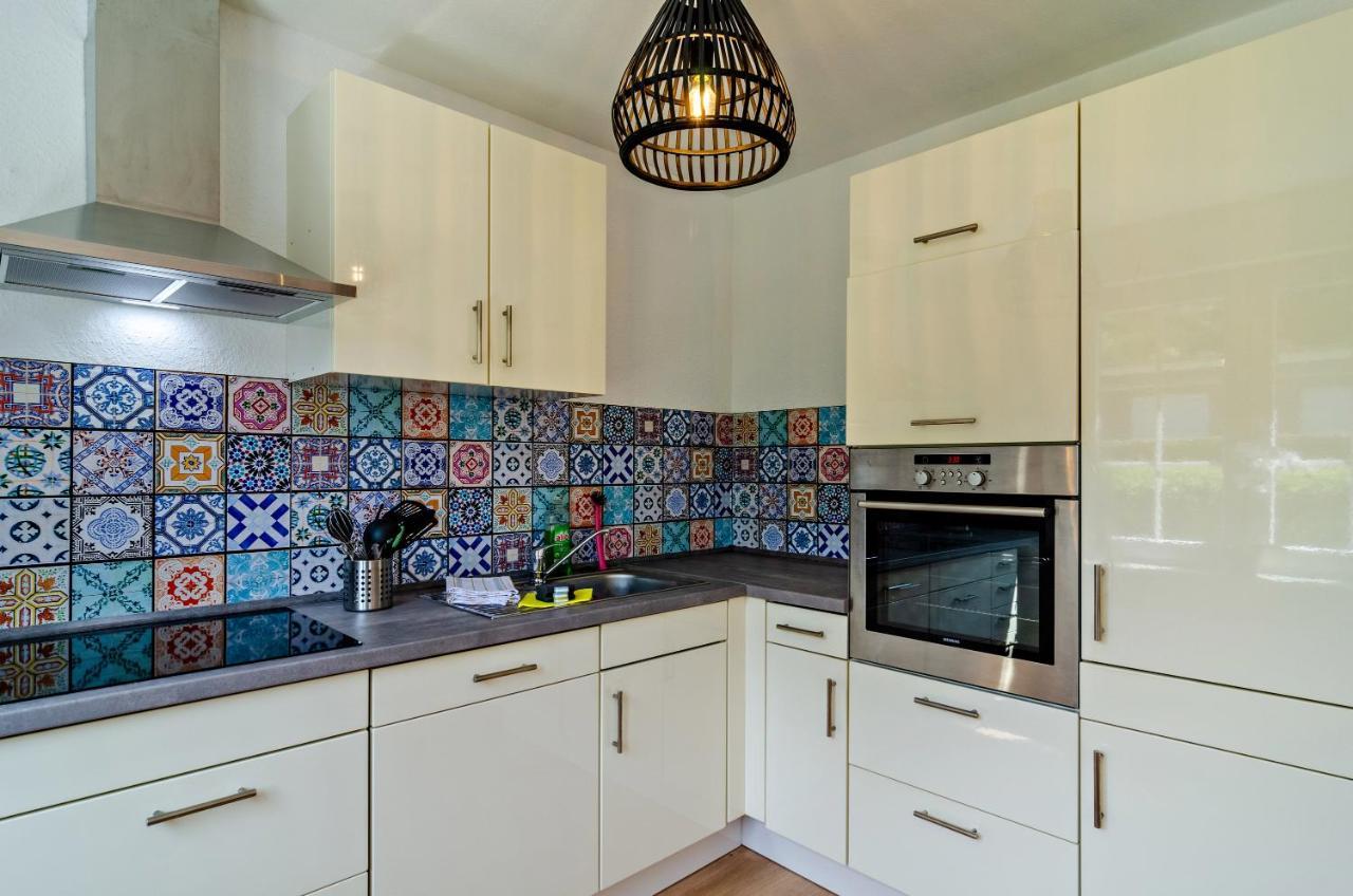 Ferienhaus Sonnenschein - Wohnung 1 Норден Екстериор снимка