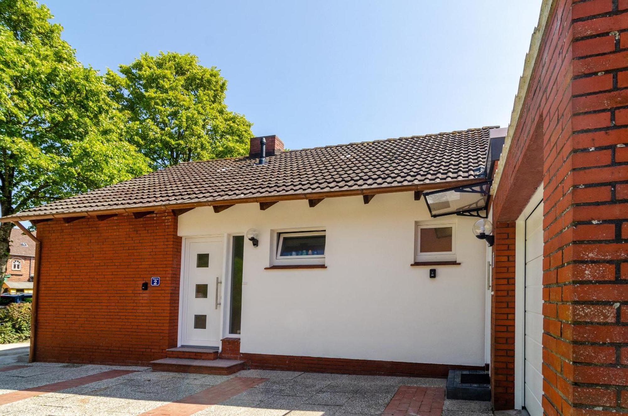 Ferienhaus Sonnenschein - Wohnung 1 Норден Екстериор снимка