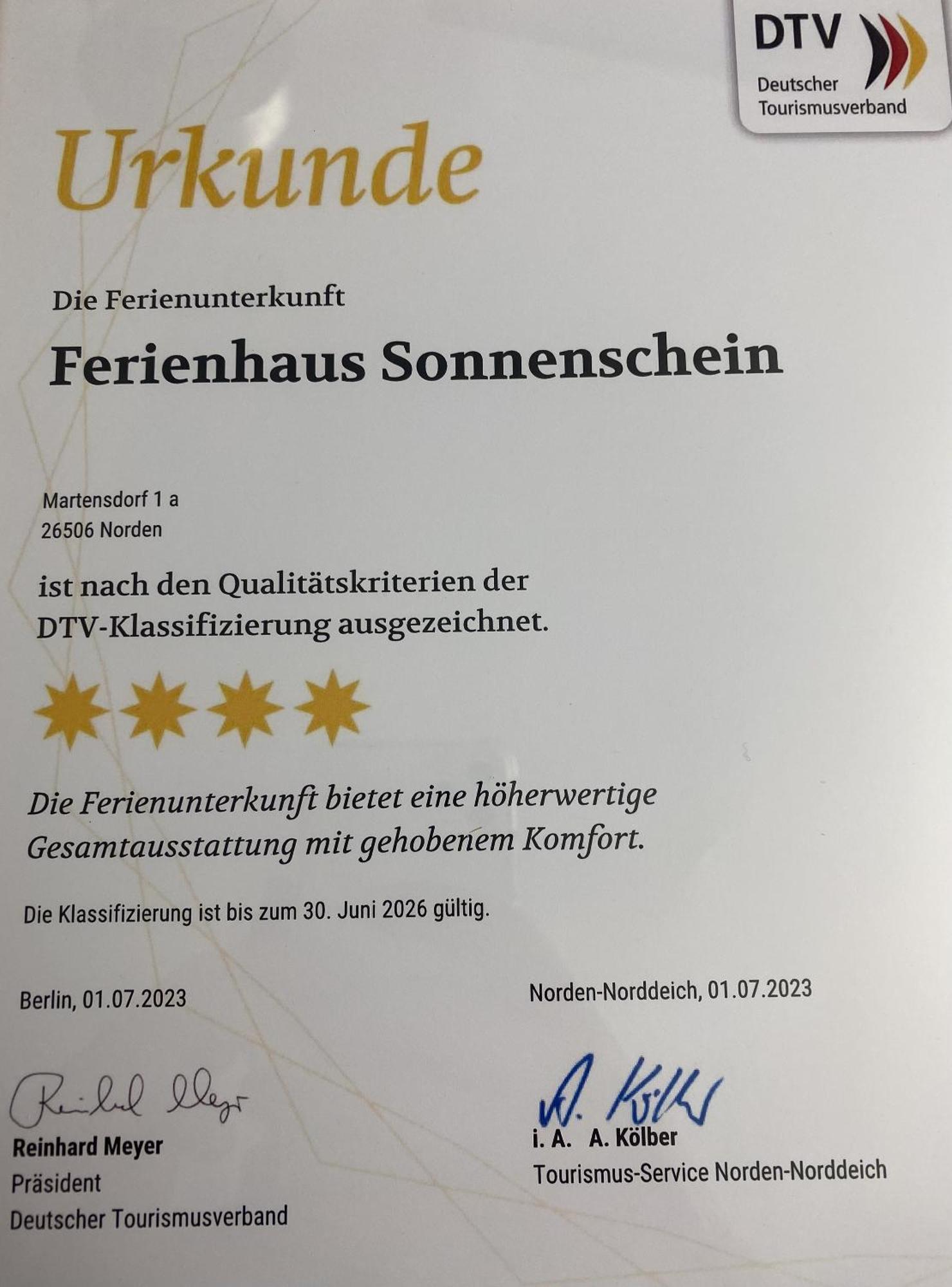 Ferienhaus Sonnenschein - Wohnung 1 Норден Екстериор снимка