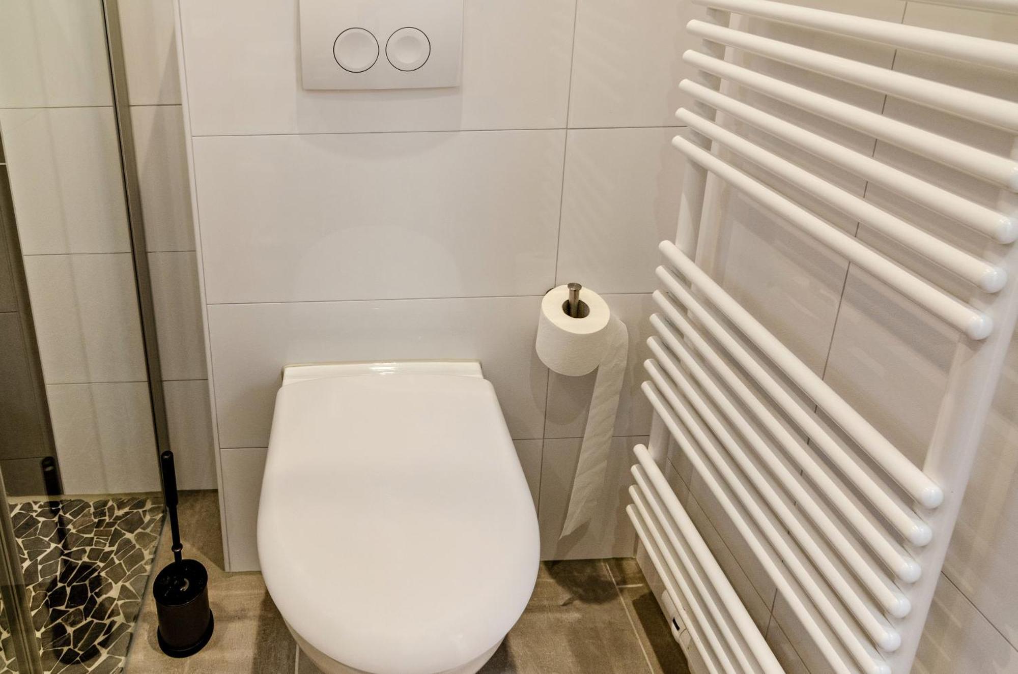 Ferienhaus Sonnenschein - Wohnung 1 Норден Екстериор снимка